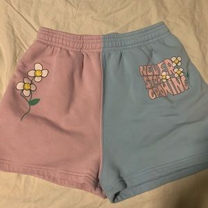 Zumies sweat shorts, mens size S, barely worn great condition.